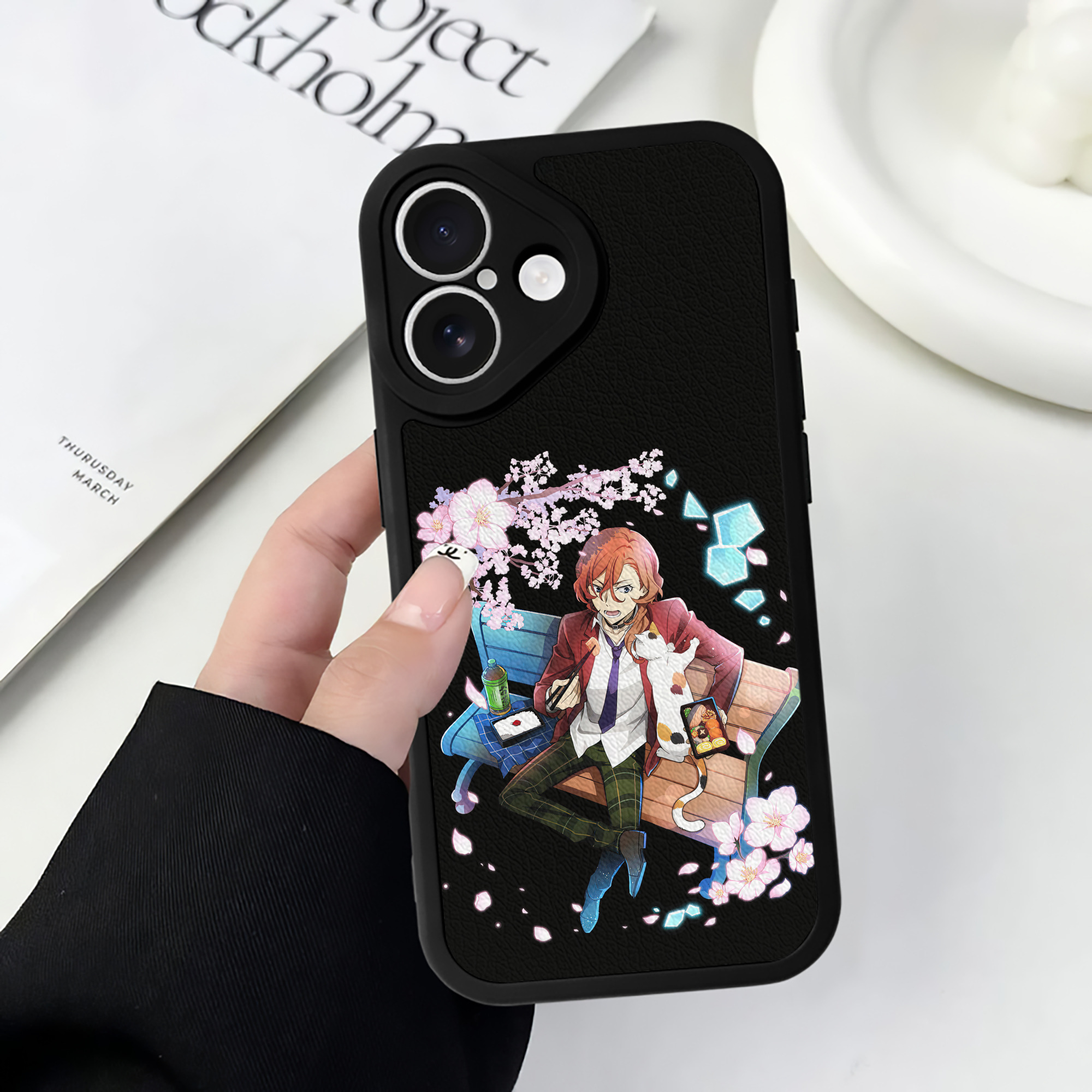 （画像用） 文豪ストレイドッグス Bungo Stray Dogs 【iPhone 16シリーズ対応】シリコンスマホケース（レザー調） 材質：シリコン